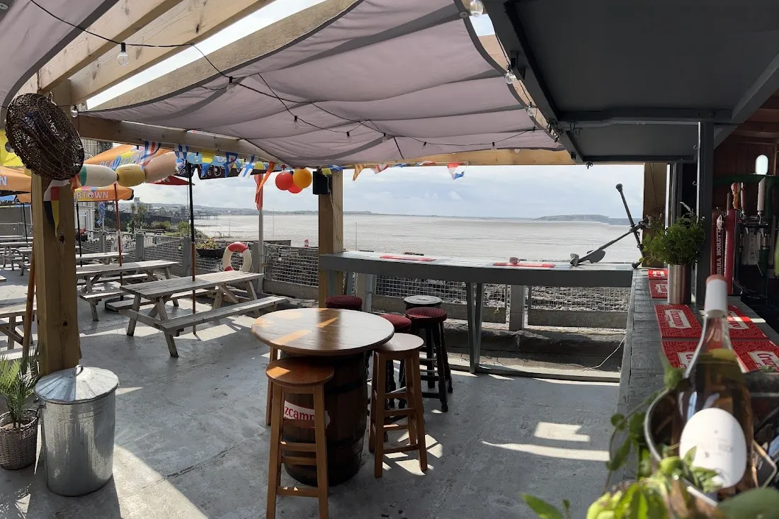 Captains Cabin Bar & Restaurant